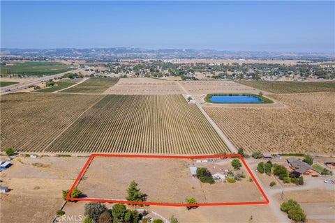 Tiny photo for 6004 Merlot Lane, Paso Robles, CA 93446 (MLS # NS26188567)