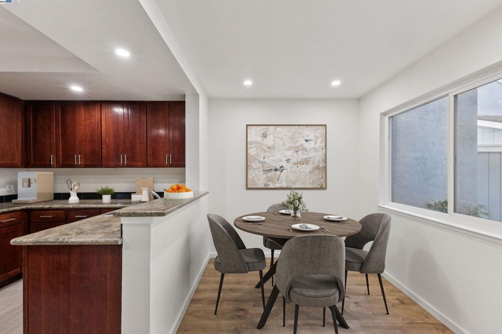 HAYWARD HILLS - Residential
