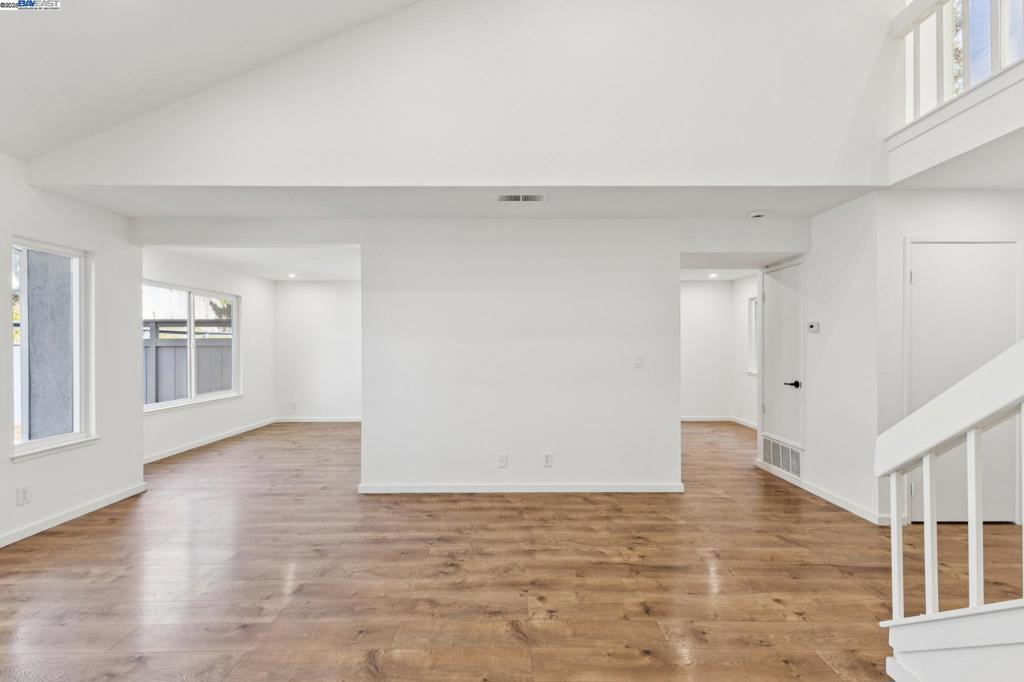 HAYWARD HILLS - Residential