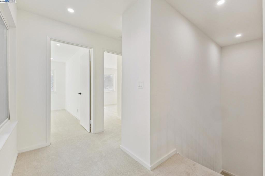 HAYWARD HILLS - Residential