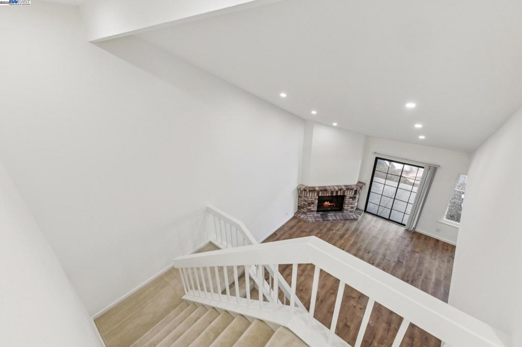HAYWARD HILLS - Residential