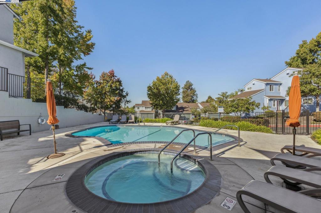 HAYWARD HILLS - Residential