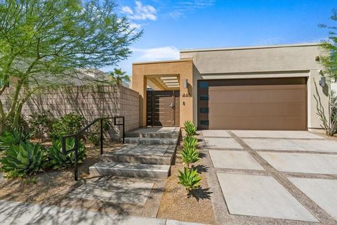 Photo of 446 Fountain Drive, Palm Springs, CA 92262 (MLS # 219146395PS)