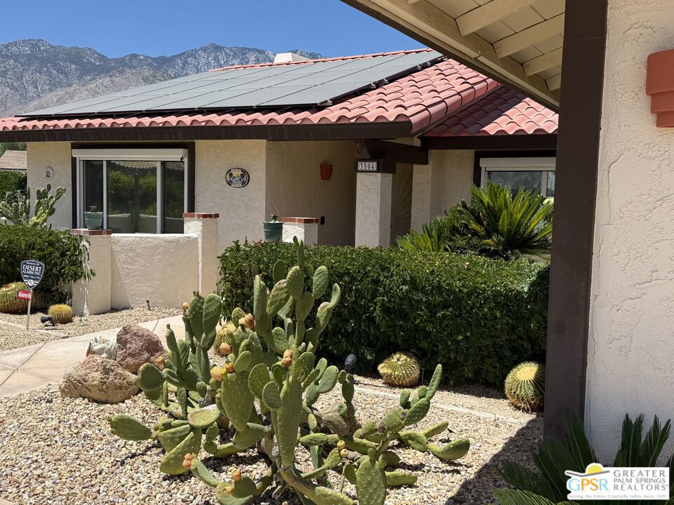 3504 Las Pampas Way