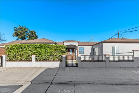 Photo of 6228 Lemon Ave, Long Beach, CA 90805 (MLS # NP25249016)
