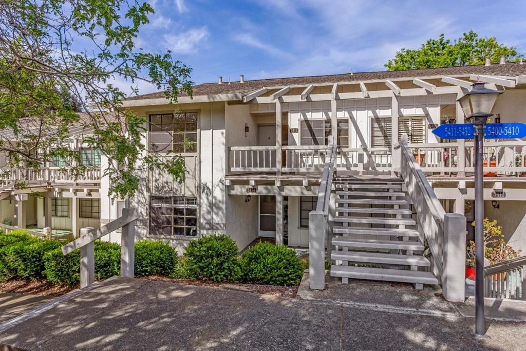 5414 Cribari Court