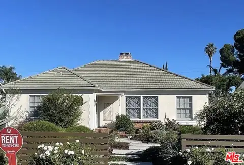 MLS: 26861431