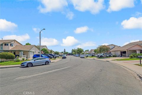 Tiny photo for 174 Spanish Moss Pl PL, Camarillo, CA 93010 (MLS # PW26148706)