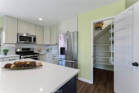 Tiny photo for 174 Spanish Moss Pl PL, Camarillo, CA 93010 (MLS # PW26148706)