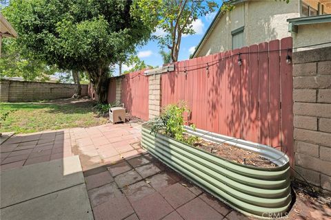 Tiny photo for 174 Spanish Moss Pl PL, Camarillo, CA 93010 (MLS # PW26148706)