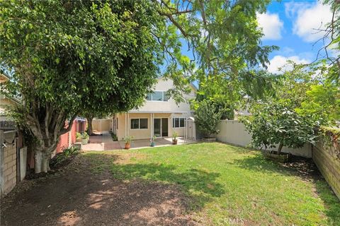 Tiny photo for 174 Spanish Moss Pl PL, Camarillo, CA 93010 (MLS # PW26148706)