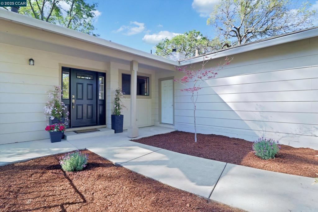 DIABLOVAST - Residential Lease