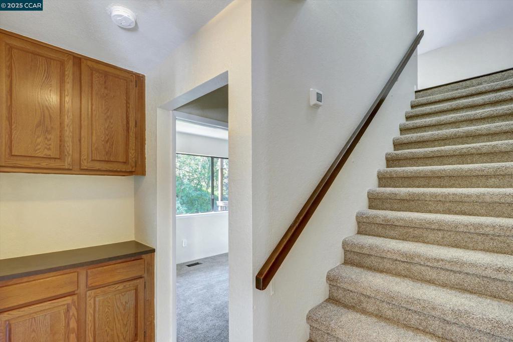 DIABLOVAST - Residential Lease