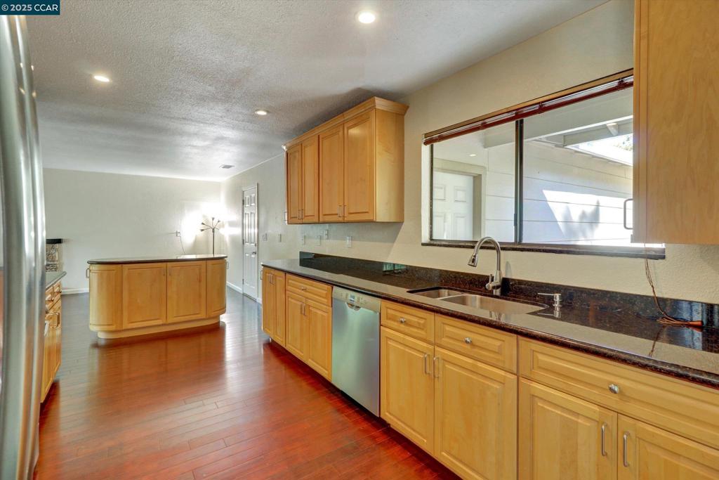 DIABLOVAST - Residential Lease