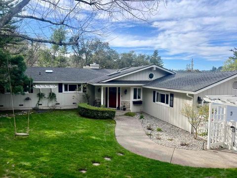Photo of 103 Sunset Terrace, Scotts Valley, CA 95066 (MLS # ML82037648)