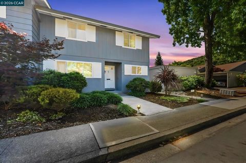 Photo of 83 Miramonte Dr, Moraga, CA 94556 (MLS # 41134851)