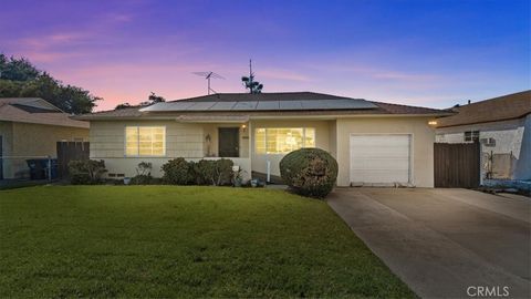 Photo of 10388 Mountain View Ave, Loma Linda, CA 92354 (MLS # CV25242407)