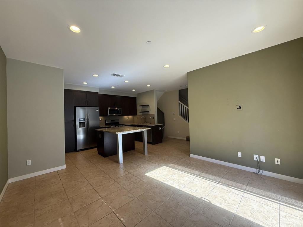 2118 Cosmo Way
