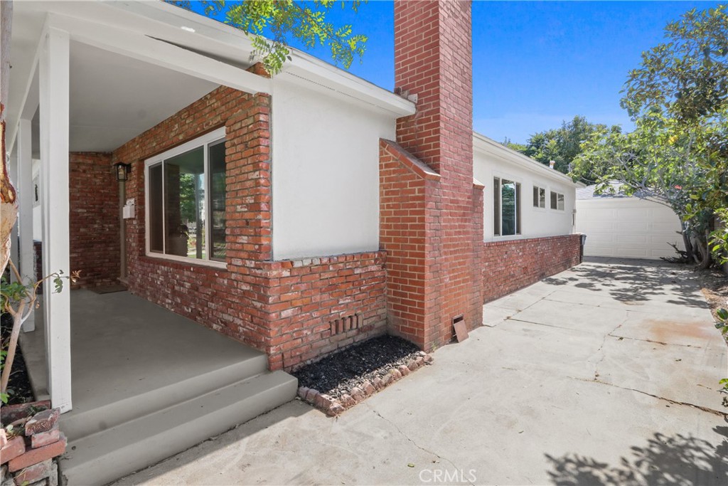 3250 Chestnut