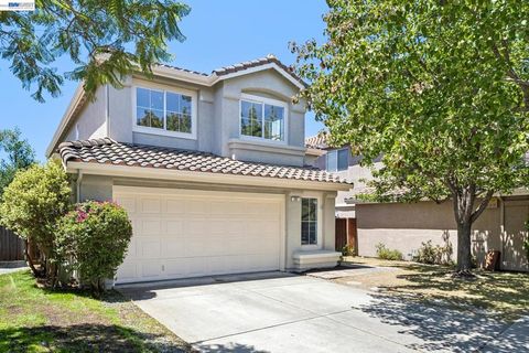 Photo of 262 Ratto Rd RD, Alameda, CA 94502 (MLS # 41138195)