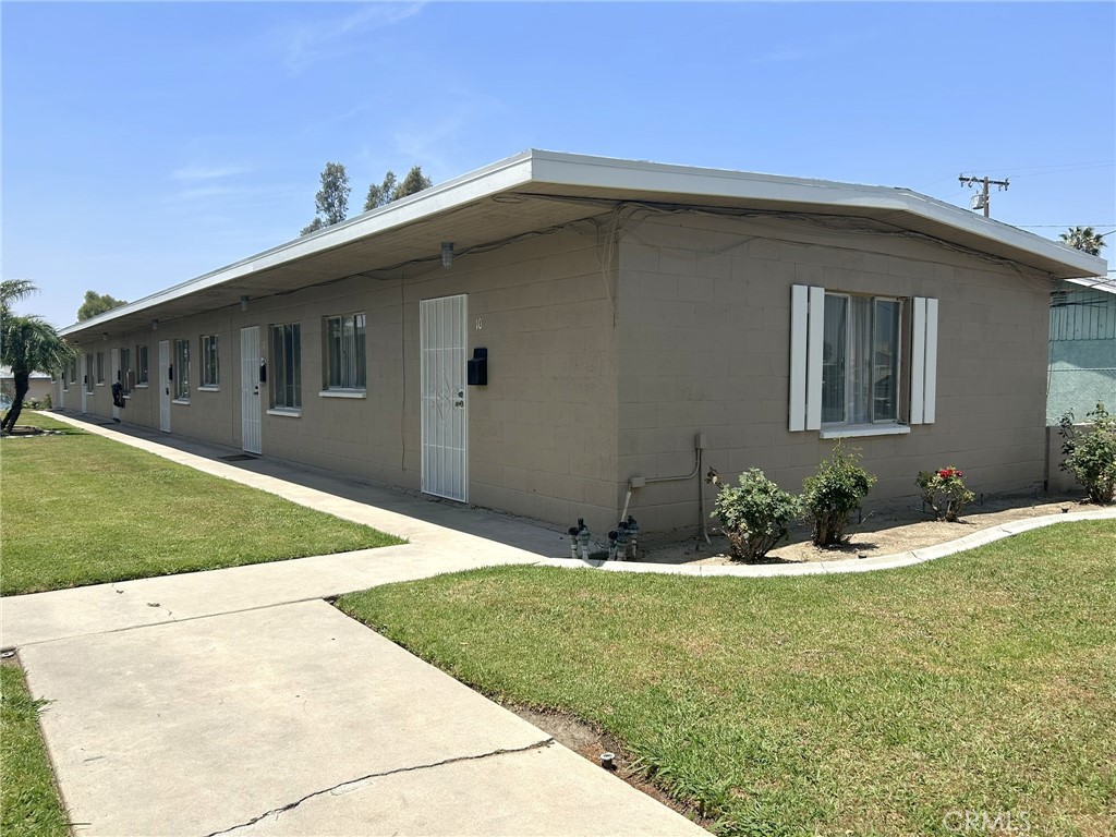 10914 EVans Street