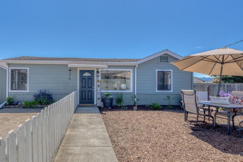 370 Amador Avenue