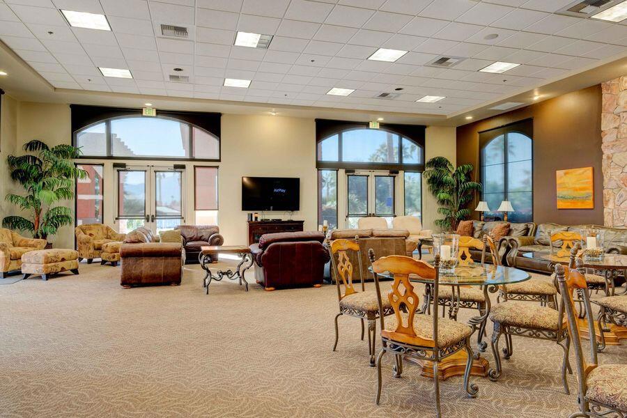 Vineyards Mtr Coach - Residential