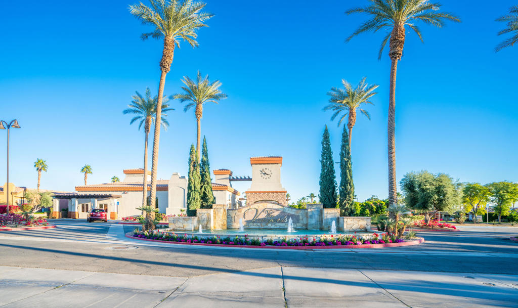 Vineyards Mtr Coach - Residential