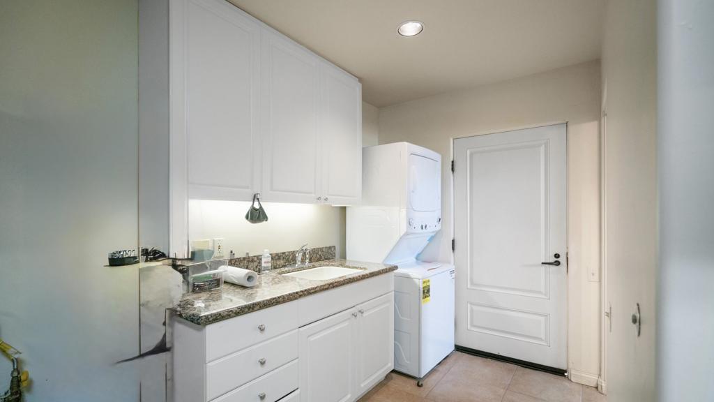 Vineyards Mtr Coach - Residential