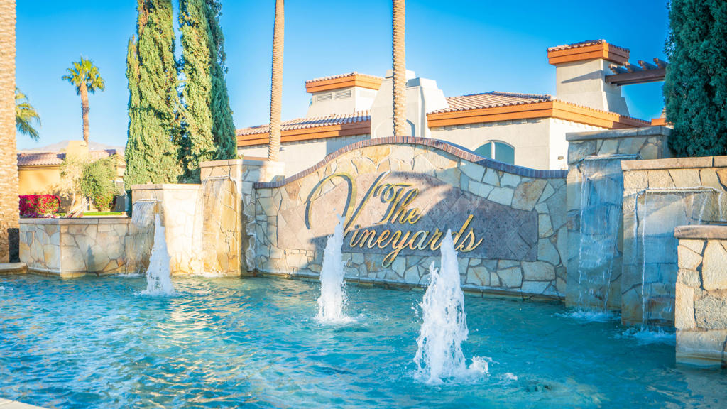 Vineyards Mtr Coach - Residential