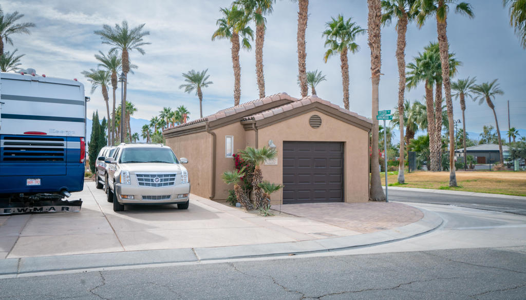 Vineyards Mtr Coach - Residential