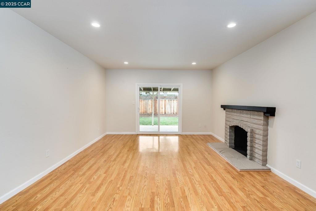 SPRINGWOOD - Residential