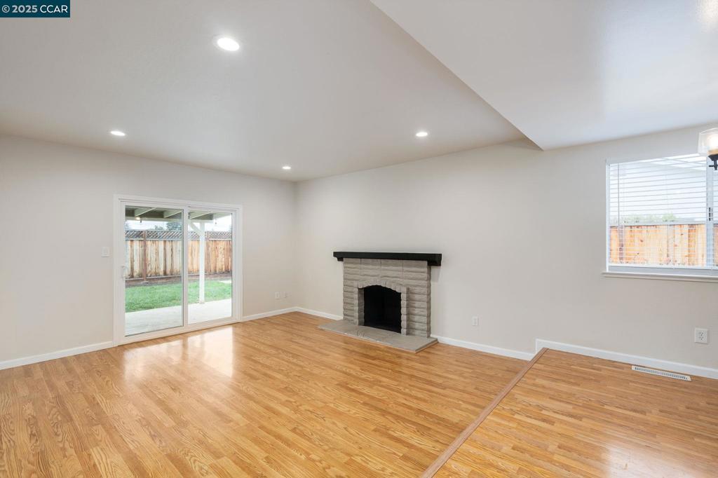 SPRINGWOOD - Residential