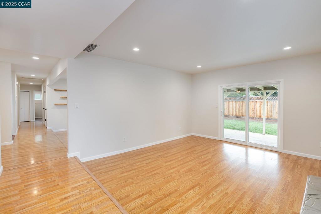 SPRINGWOOD - Residential