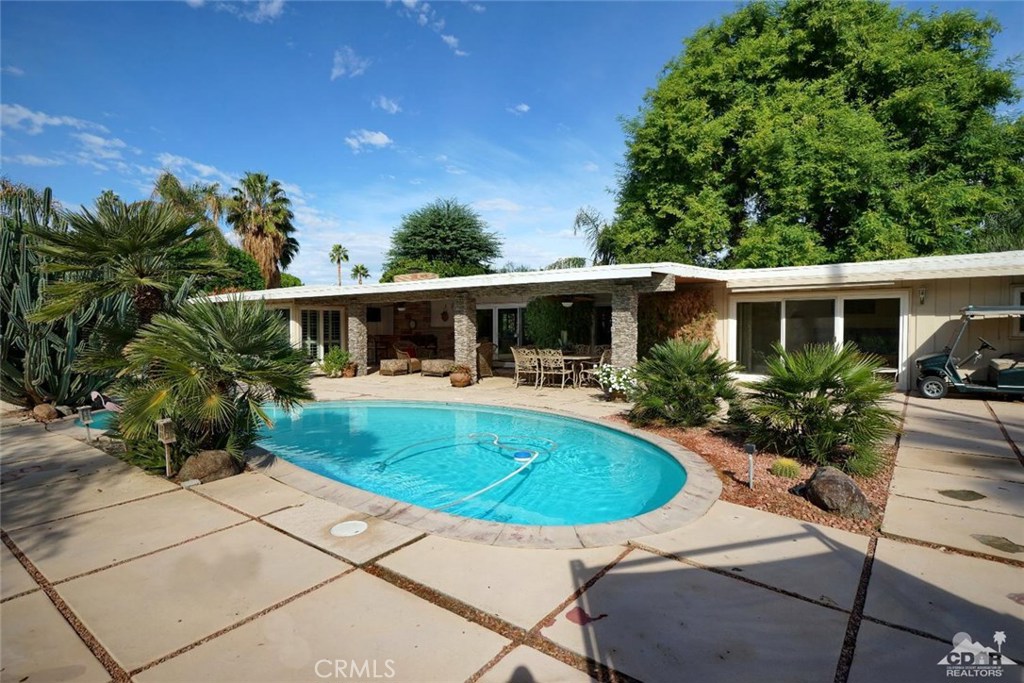 Thunderbird C.C. - Residential