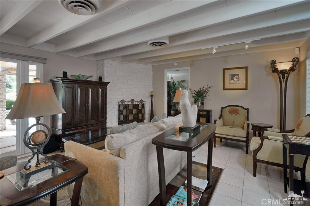 Thunderbird C.C. - Residential