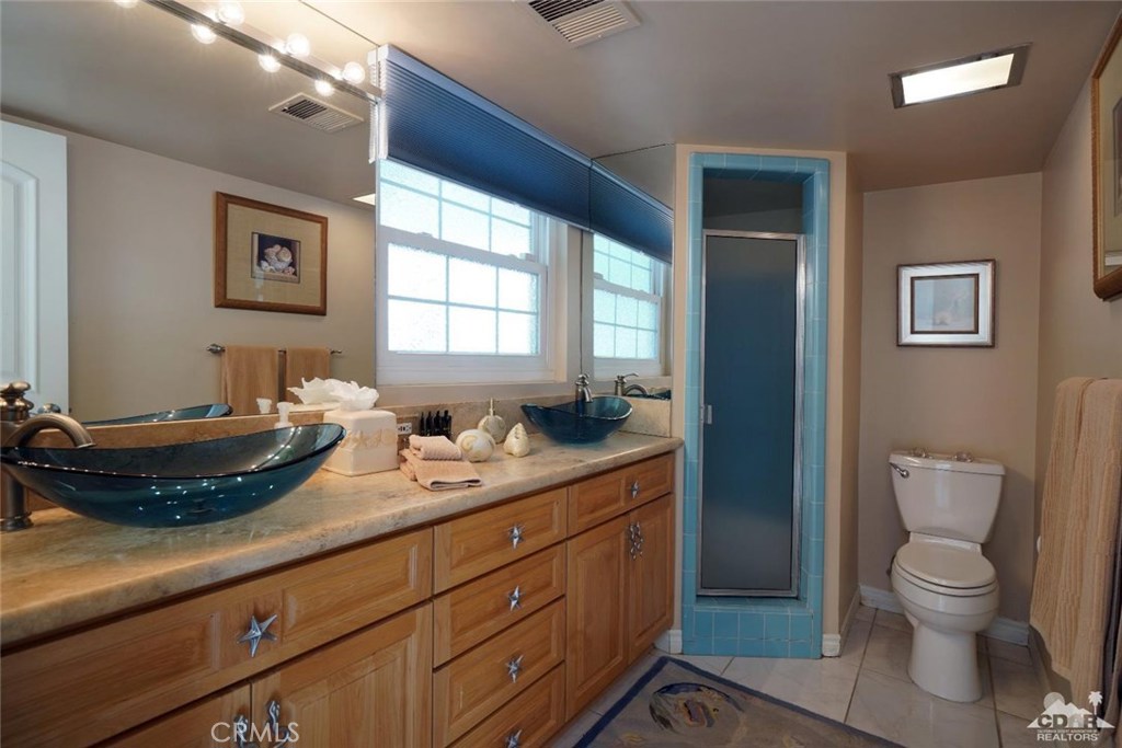 Thunderbird C.C. - Residential