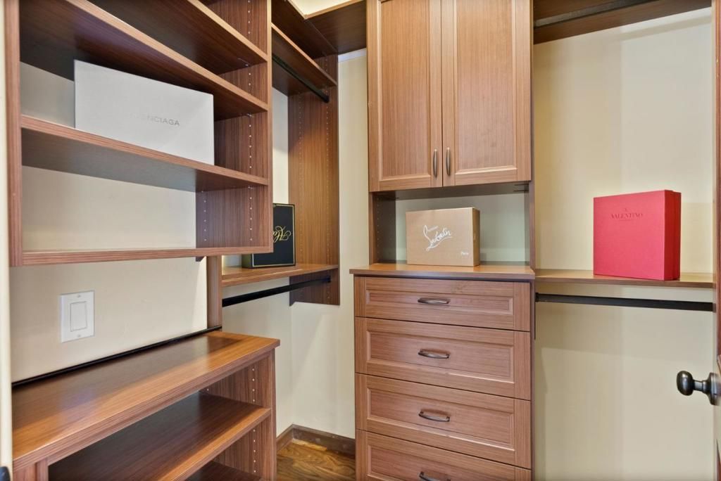 listing image 130723963303649678024