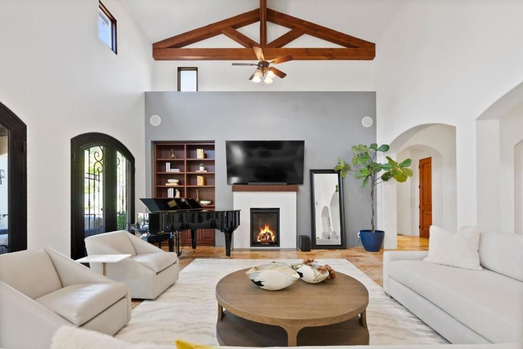 listing image 130724784448343858036