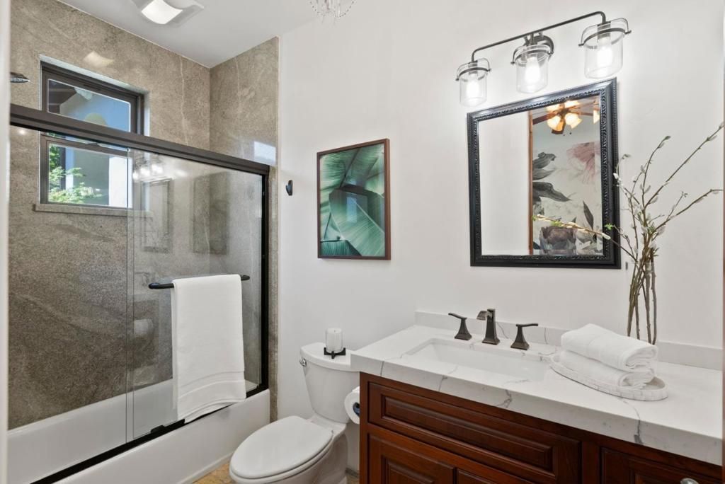 listing image 130720267454840157288