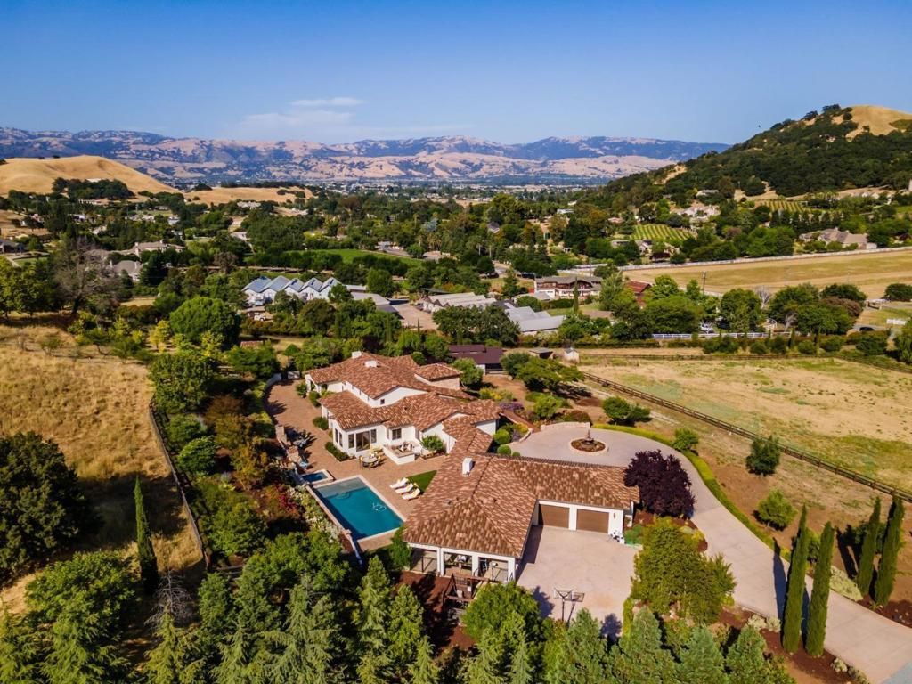 listing image 130726172172772073383