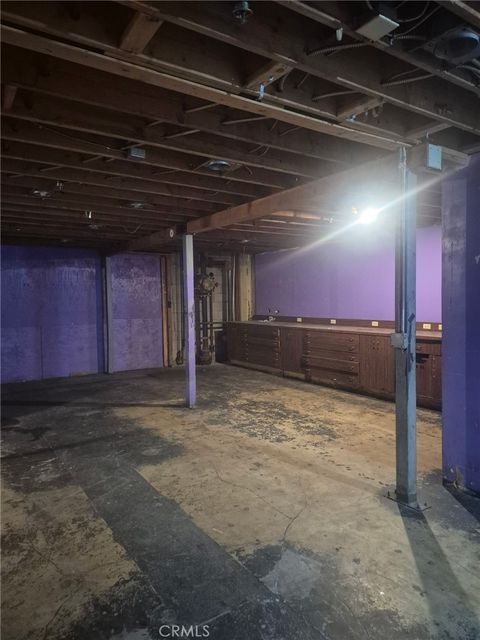 Photo of 3216 S Main St, Los Angeles, CA 90007 (MLS # DW25255005)