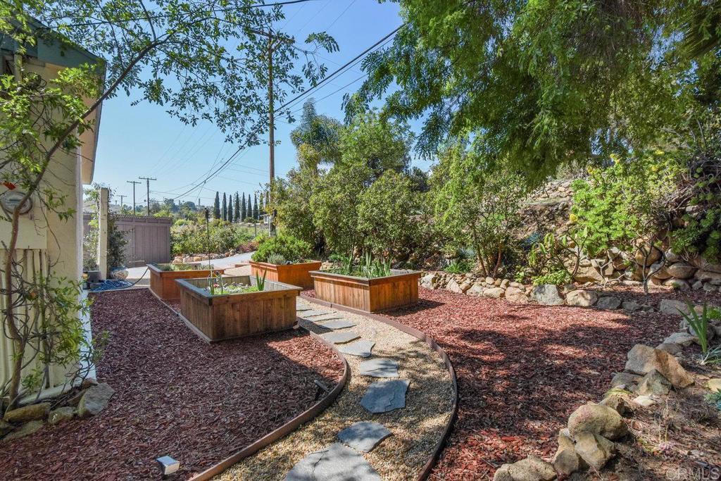 9833 Estrella Drive