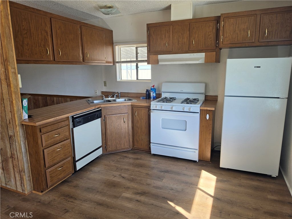 706 Montara 165