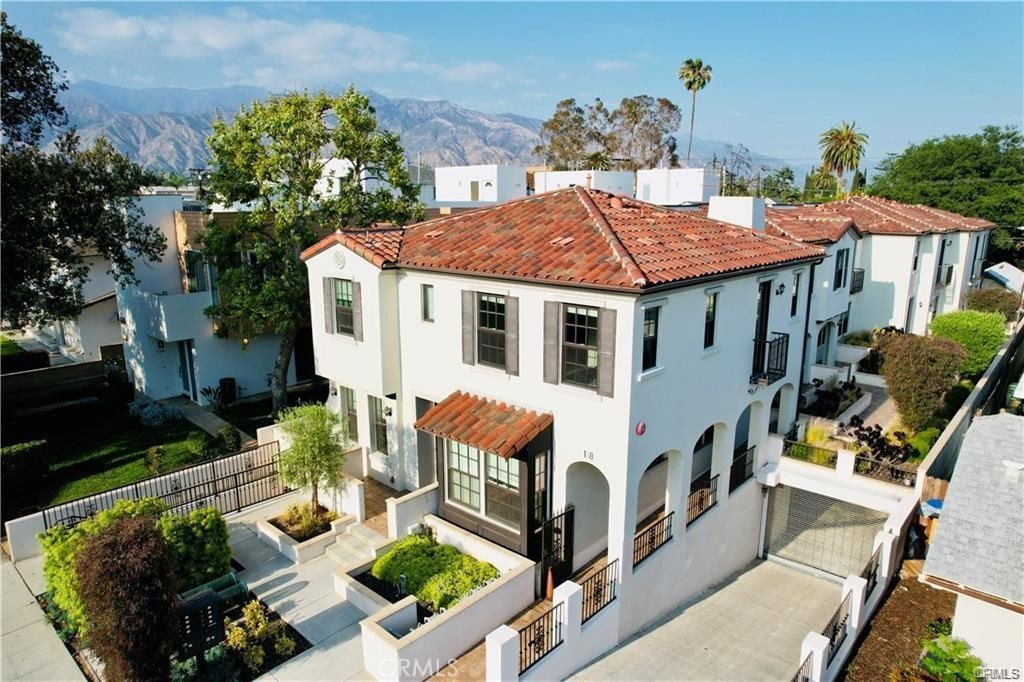NEWLY 2020 BUILT located in this historic city. Beautiful Awe-Inspiring townhomes gated community! The fabulous townhome is also conveniently located 1 Mile away from Huntington Library, Walkable distance to Gold Line Metro, Pasadena city college, restaurant, and Coffee shop, Prime location for ROSE PARADE and Close to Old Town Pasadena and Shopping Area. Each bedroom has its own bathroom, featured with central AC. One suite is located on the first floor. A MUST SEE!!