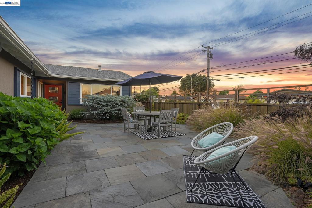 429 Harbor Light Road Rd, Alameda CA 94501