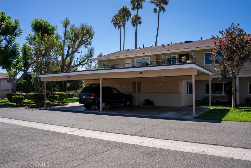 TUSTIN - Residential