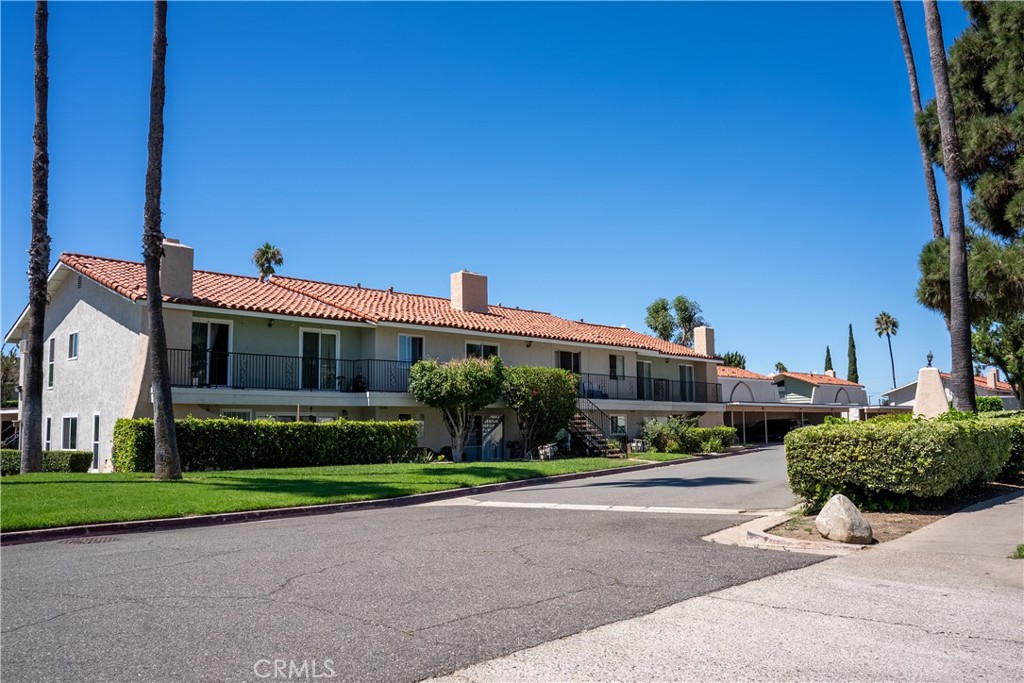 TUSTIN - Residential