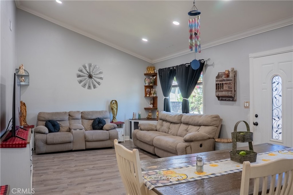 TUSTIN - Residential