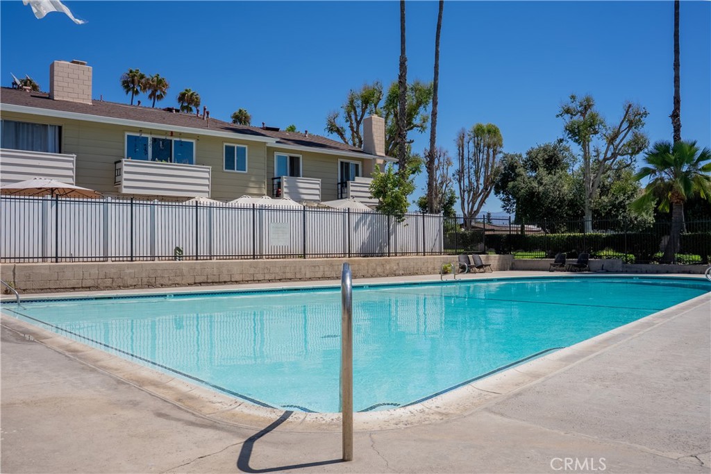 TUSTIN - Residential